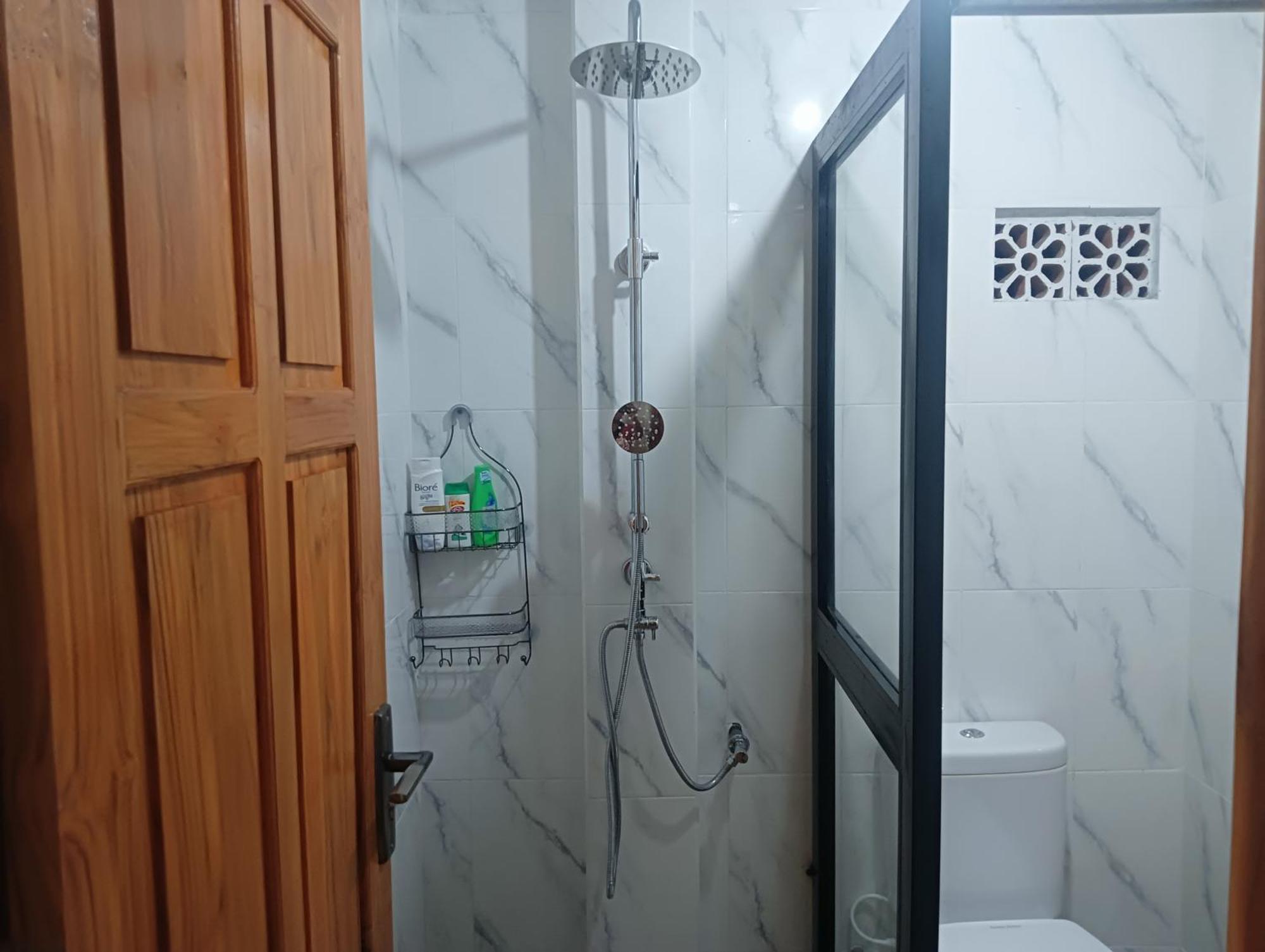 Pabean Buleleng Buda'S Homestay Lemukih מראה חיצוני תמונה